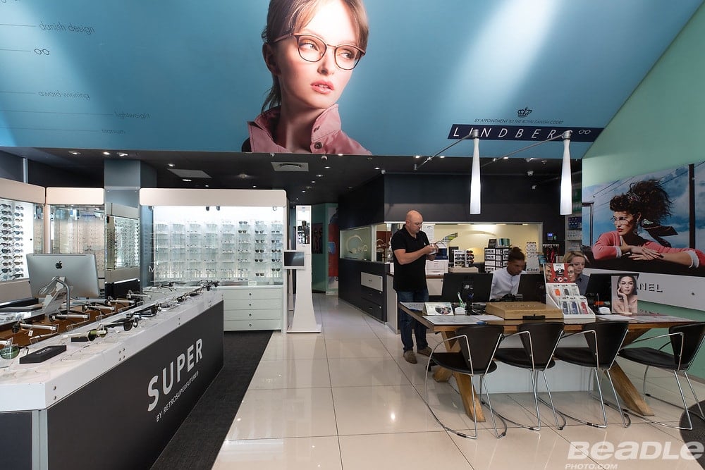 Sunglass hut canal sales walk